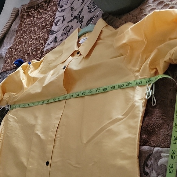 Neiman Marcus Exclusive Yellow Shirt - Picture 13 of 16
